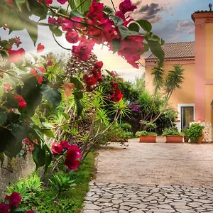 Hotel Casale E Relais, Motta Camastra